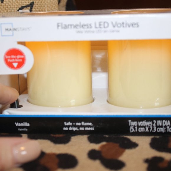 HP 6/21 DECOR, TABLE RUNNER, 2 CANDLES & BAG HEART - Picture 5 of 8